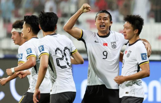 张玉宁连场破门！失单刀后绝杀巴林 武磊远程怒赞