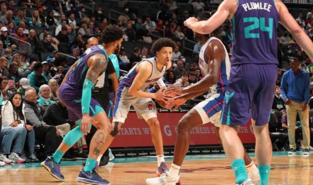 近12战10负加时赛0胜7负 黄蜂赛季剧本提前揭晓？